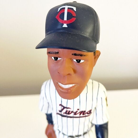 Rod Carew Minnesota Twins MLB Hall of Fame Cooperstown Bobblehead 603 of 5,000 - Picture 5 of 8